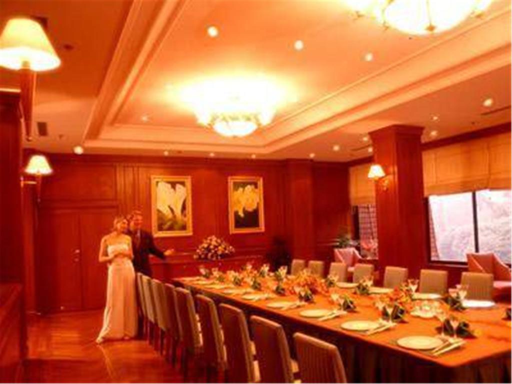 Cypress Hotel Jin Jiang Shanghai Exterior foto